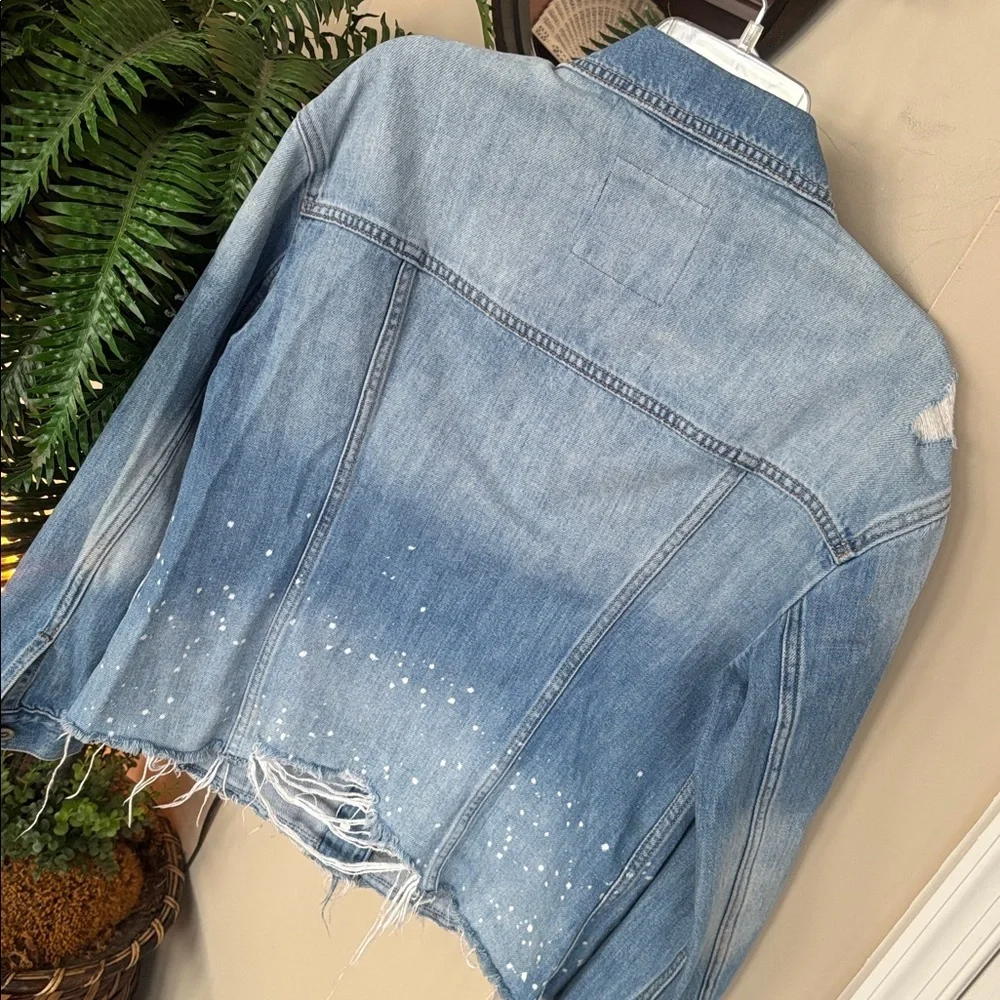 Hollister Distressed Light Blue Wash Raw Hem Splatter Dotted 100% Cotton Cali